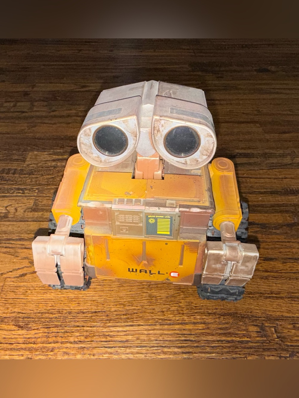 Disney Store Exclusive (Rare) 1st First Edition Wall-E Robot Remote NOT included
